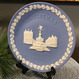 Wedgwood 1971 Christmas Plate